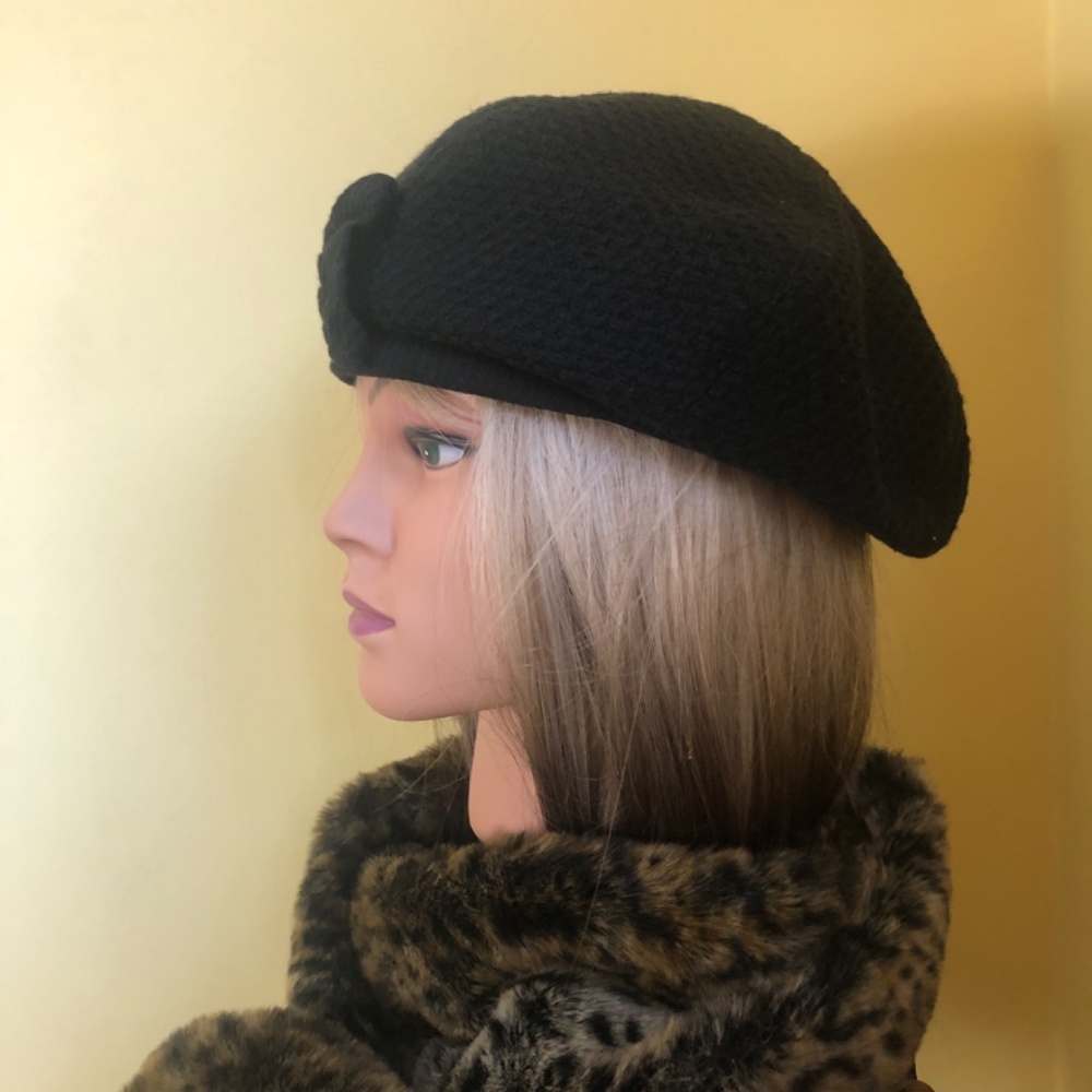NWOT, Beret with Front Bow by Halogen - Picture 3 of 15